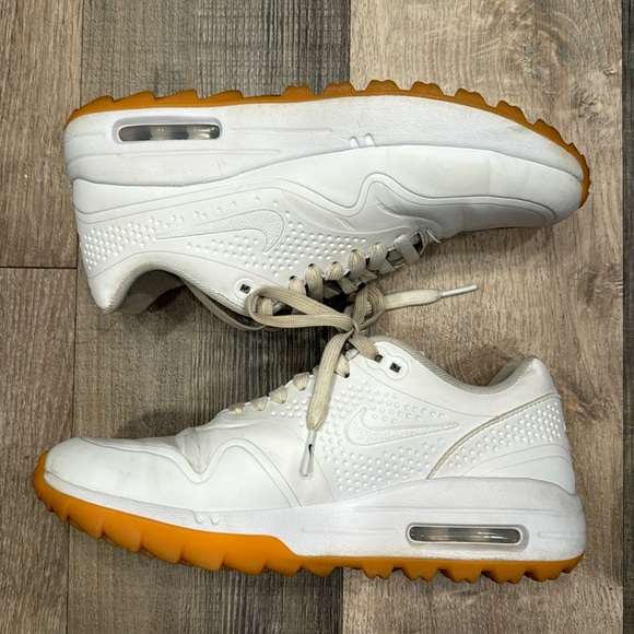 Nike Shoes - Nike Air Max’s 🤍